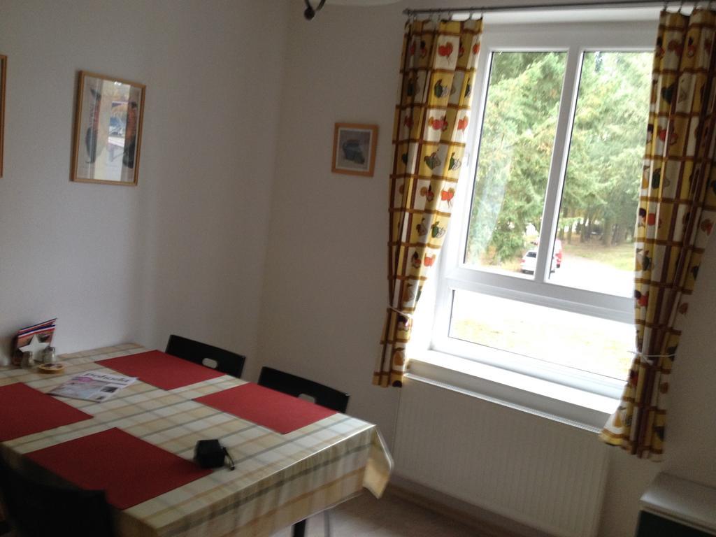 Apartman Sportovni Lägenhet Třeboň Rum bild