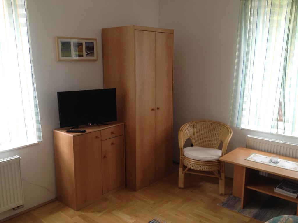 Apartman Sportovni Lägenhet Třeboň Rum bild